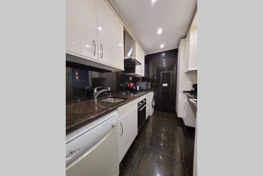 Marble Home - Sao Sebastiao Лиссабон Экстерьер фото